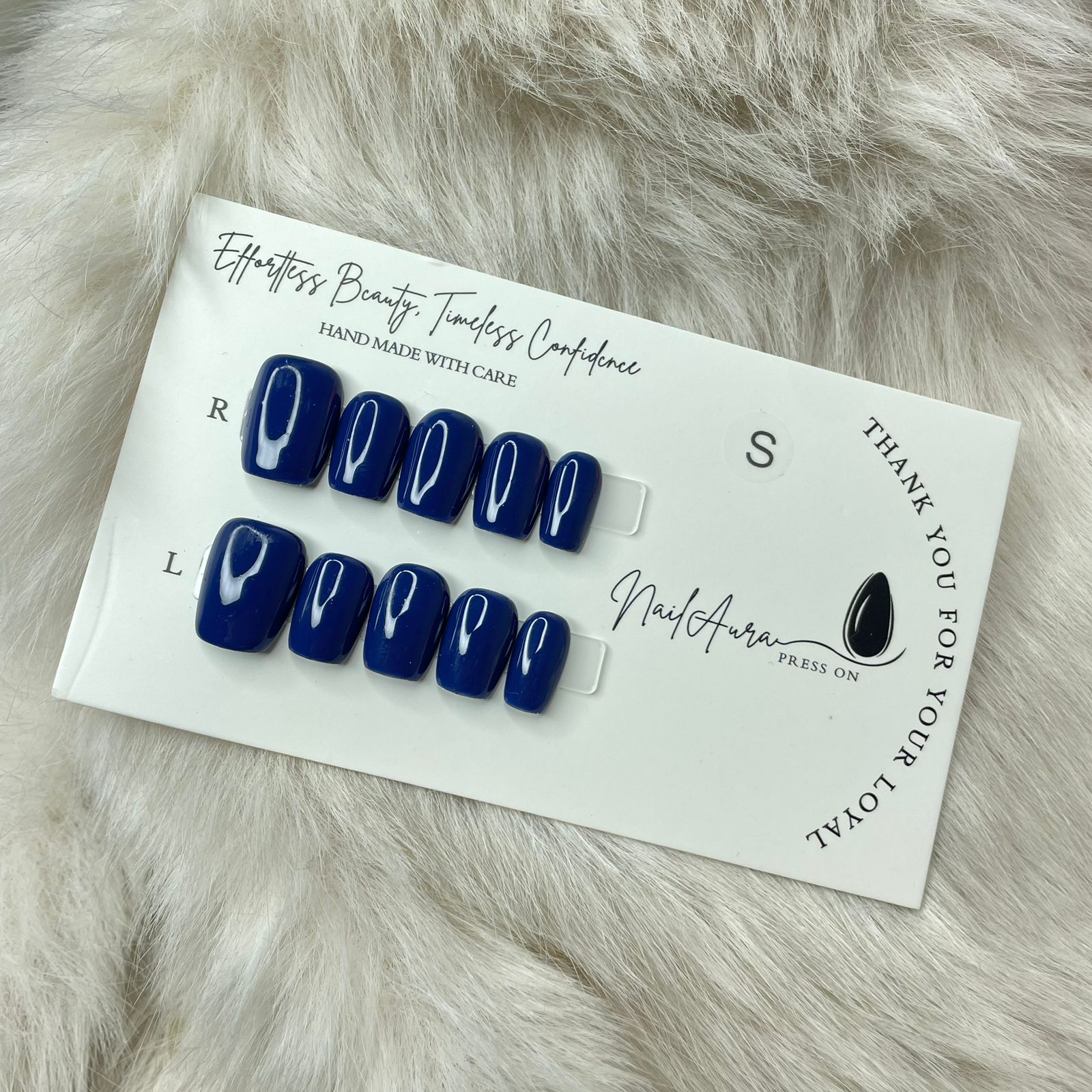 💗 Glossy Navy Blue Square Nails