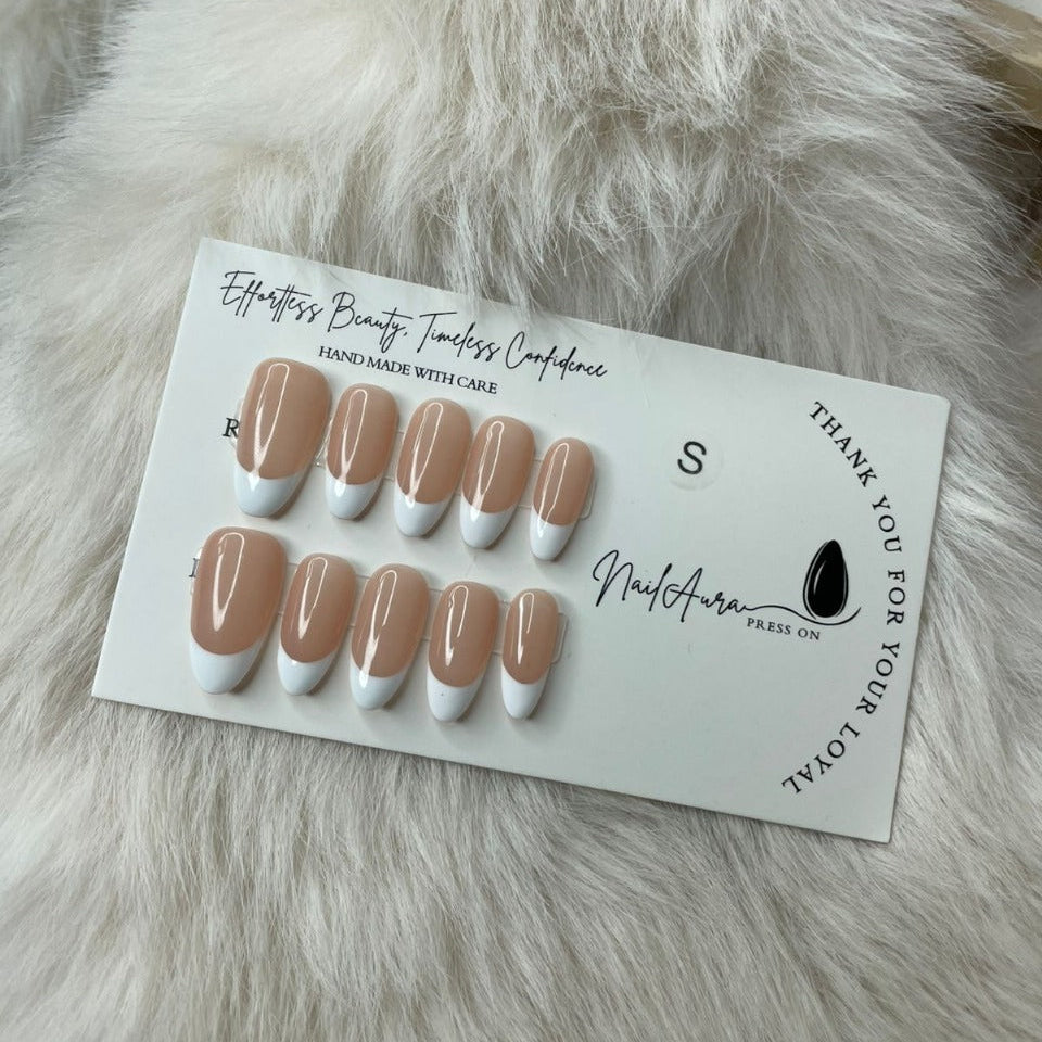 💗Alomnd Timeless With White French Elegance.