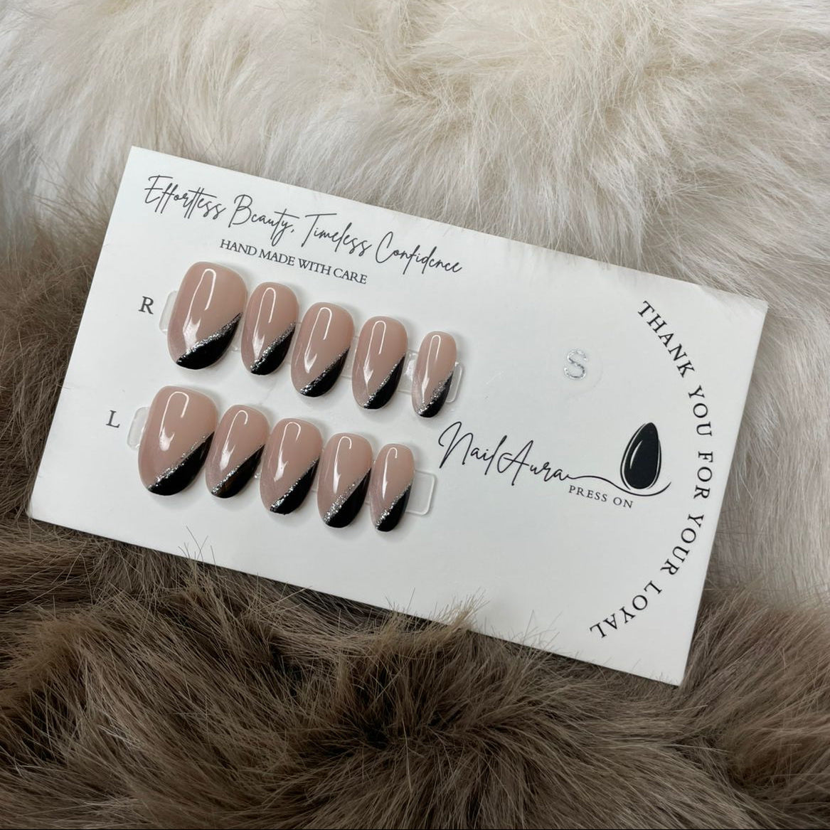 💗Black Silver Swirl Nude Oval Nails.